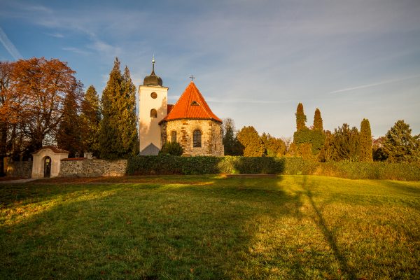 Levý Hradec, kostel sv. Klementa